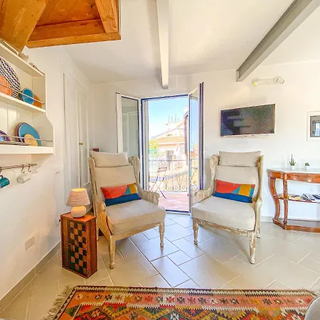 Penthouse With Views Of The Alps, Perinaldo. Apartment Perinaldo
