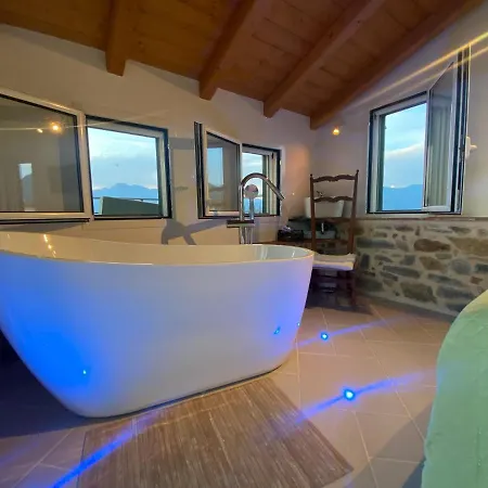 Apartment Penthouse With Views Of The Alps, Perinaldo.