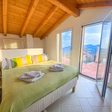 Apartament Penthouse With Views Of The Alps, Perinaldo. *